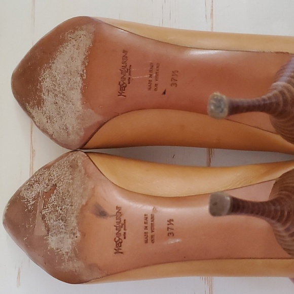 Yves Saint Laurent | Tan Leather Fringed Pumps Sz 37 1/2 - Picture 9 of 10